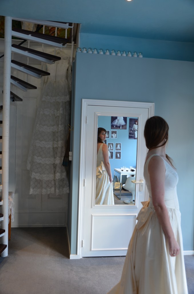 prova brudklänning Laura Dols Amsterdam