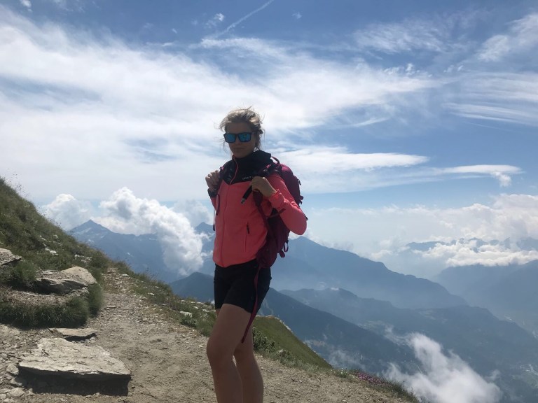 c0ce9973-dc6f-4b1f-9ea5-2a9ae282b2fb